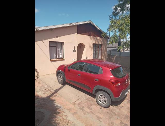 3 BEDROOM HOUSE FOR SALE IN WELLINGTON NORTH